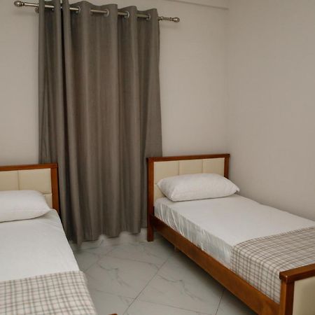Logli Apartments Гирокастра Экстерьер фото