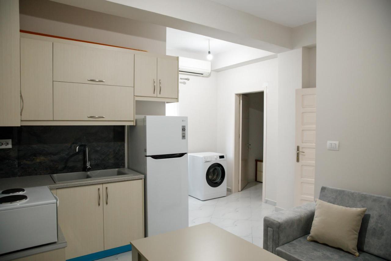 Logli Apartments Гирокастра Экстерьер фото